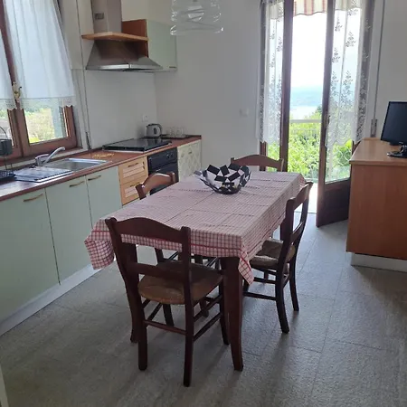 Casa Fontana Rossa 2 Semesterbostad Arizzano