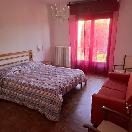Semesterbostad Casa Fontana Rossa 2 Arizzano